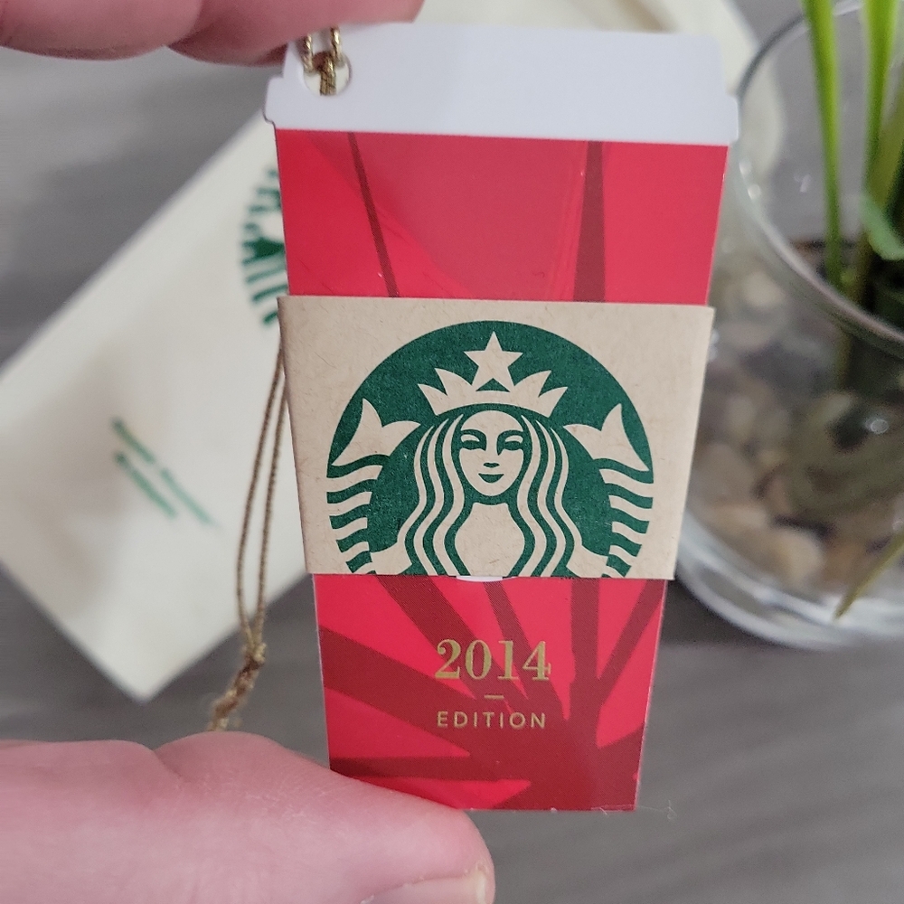 Rare STARBUCKS Mini Red Cup Ornament / Gift Card Set of 2 ☕️ - Picture 3 of 9